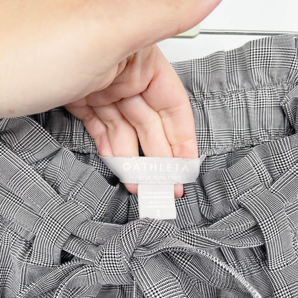 Athleta‎ Skyline Plaid Paperbag Pants Size 2 Gray High Rise Tapered Belted Waist - Picture 6 of 11